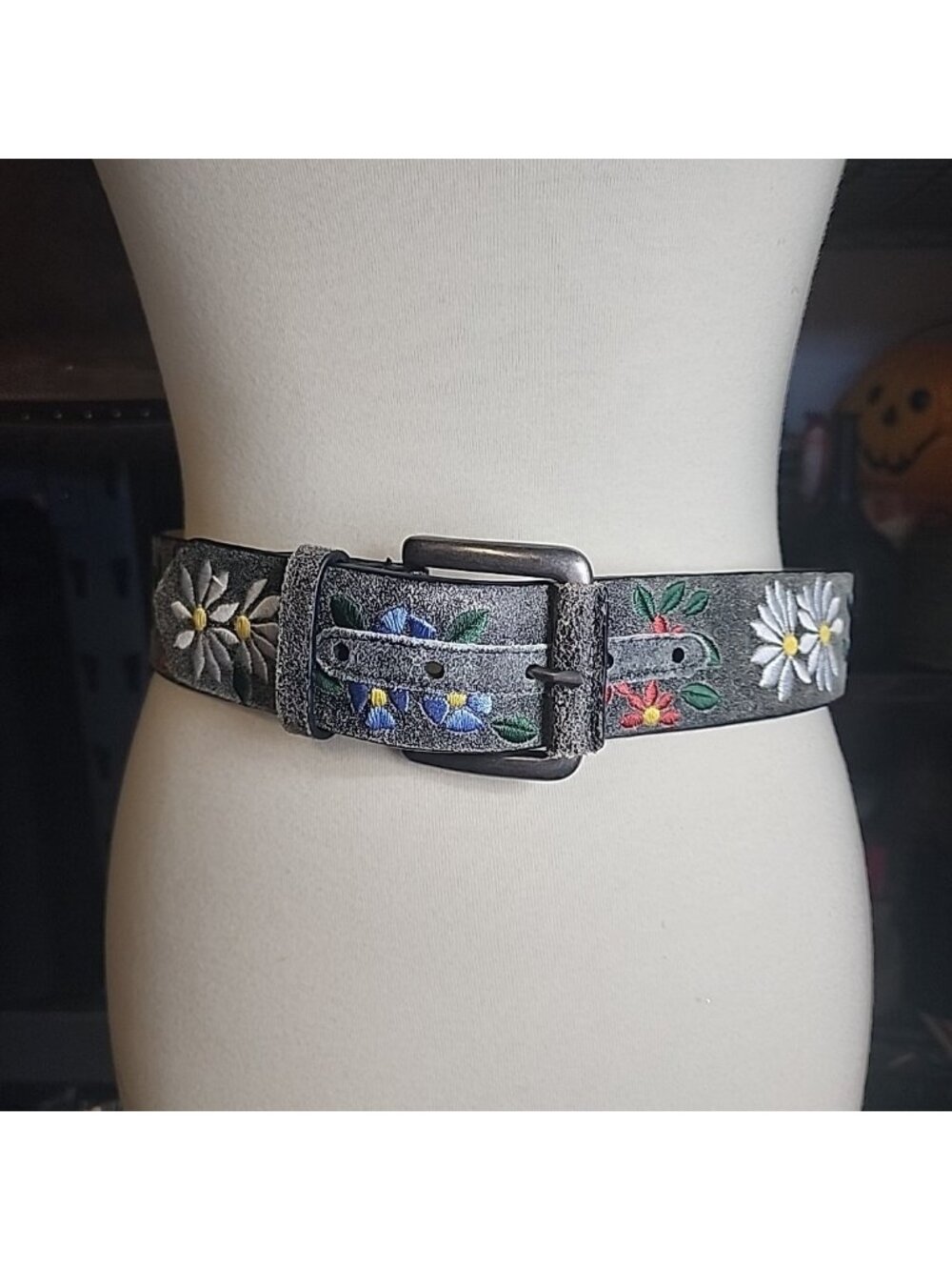 Source Unknown Black Leather Belt with Multicolor Floral Embroidery